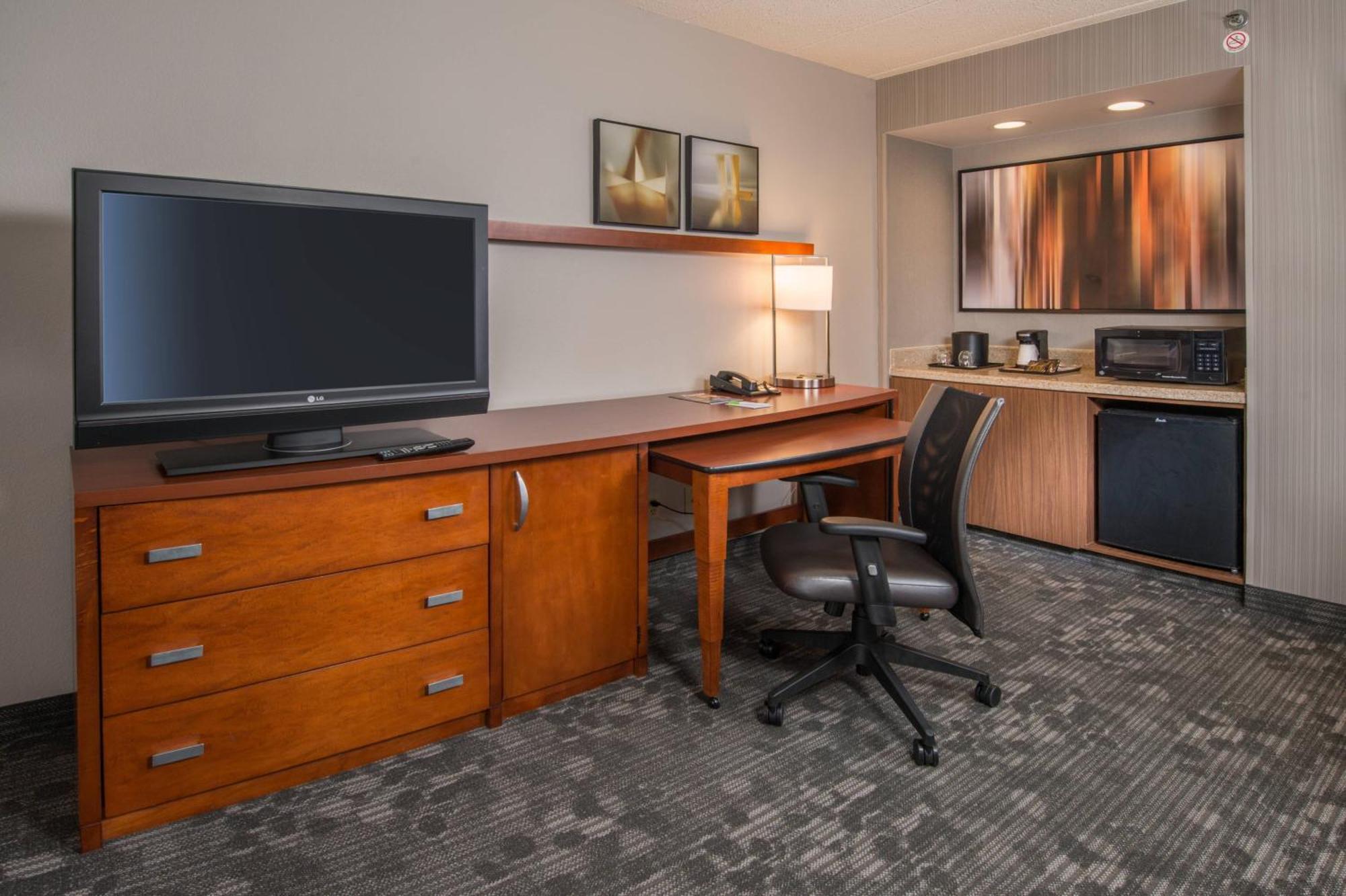 Hotel Courtyard By Marriott Fairfax Fair Oaks Exteriér fotografie